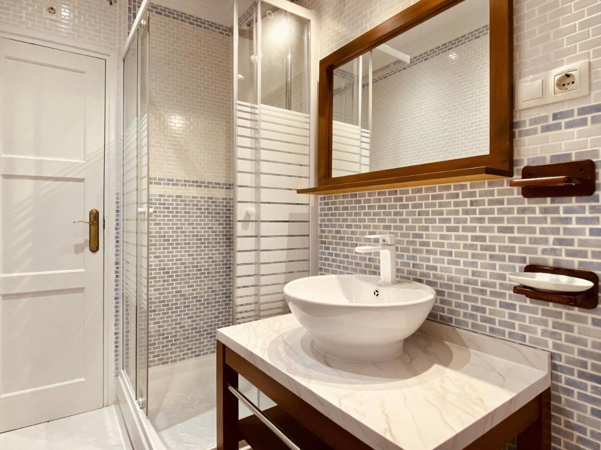 Quiet And Cozy Downtown Apartment A Coruna Ngoại thất bức ảnh